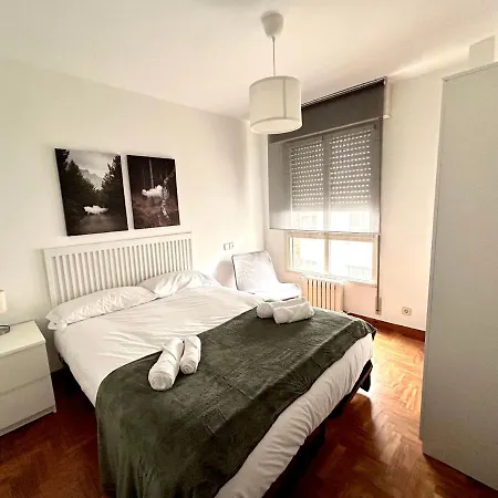 Appartement Piso En El Centro Hasta 8 Pax Con Garaje, Gimnasio, Ludoteca Y Salas De Reuniones *