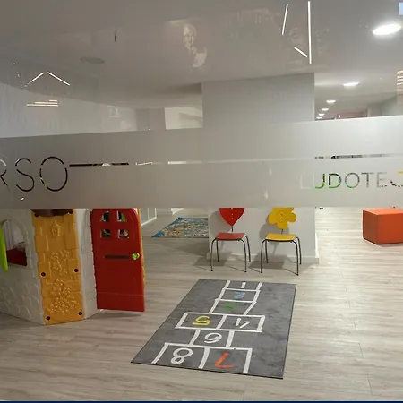 Appartement Piso En El Centro Hasta 8 Pax Con Garaje, Gimnasio, Ludoteca Y Salas De Reuniones Oviede