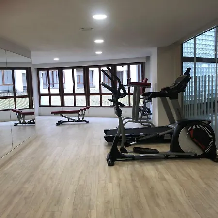 Appartement Piso En El Centro Hasta 8 Pax Con Garaje, Gimnasio, Ludoteca Y Salas De Reuniones *